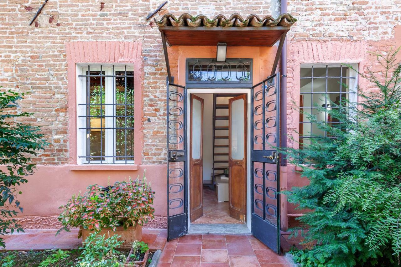 Duplex Apartment In Pieno Centro Φεράρα Εξωτερικό φωτογραφία