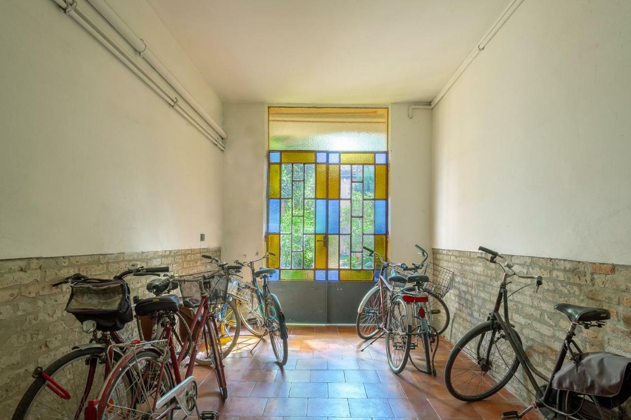 Duplex Apartment In Pieno Centro Φεράρα Εξωτερικό φωτογραφία